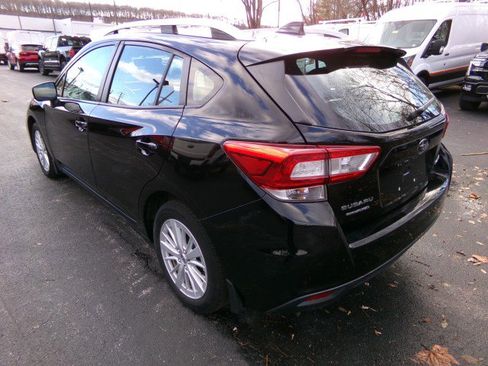Used 2018 Subaru Impreza 2.0i Premium w/ Eyesight & BSD & Rcta image 6
