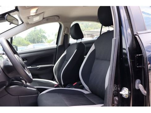 Used 2021 Nissan Versa SV image 20