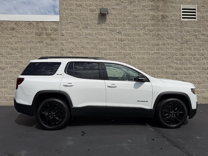 Used 2023 GMC Acadia SLE w/ Driver Convenience Package AWD/4WD image 2