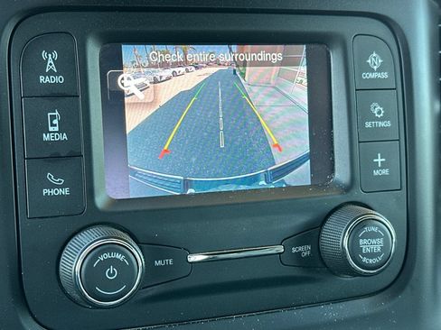 Used 2022 RAM 1500 Lone Star AWD/4WD image 18