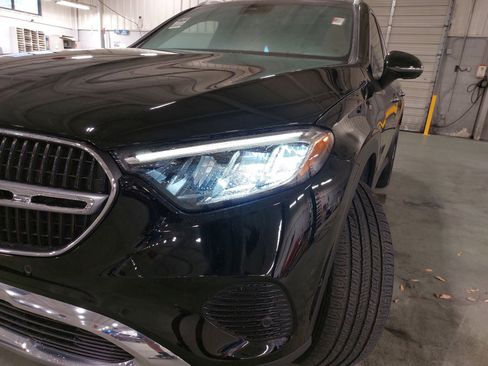 Used 2023 Mercedes-Benz GLC 300 GLC 300 image 33