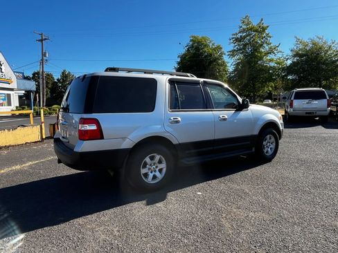 Used 2011 Ford Expedition XL w/ HD Trailer Tow Pkg AWD/4WD image 3