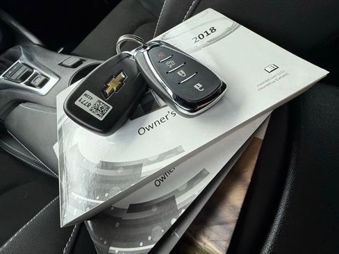 Used 2018 Chevrolet Camaro SS image 33