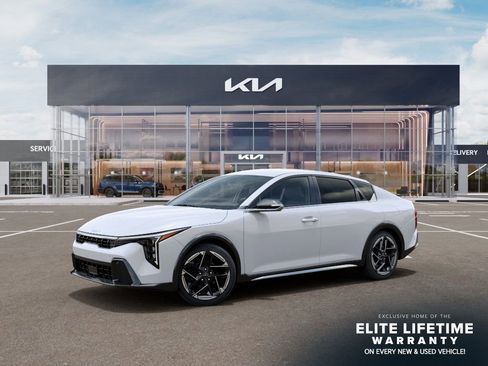 New 2026 Kia K4 GT-Line FWD image 4