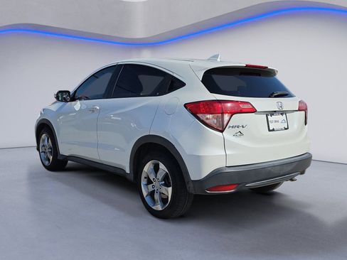 Used 2017 Honda HR-V EX image 3
