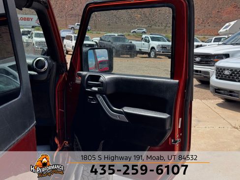 Used 2014 Jeep Wrangler Rubicon w/ Power Convenience Group AWD/4WD image 34