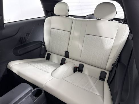 Used 2025 MINI Cooper S image 22