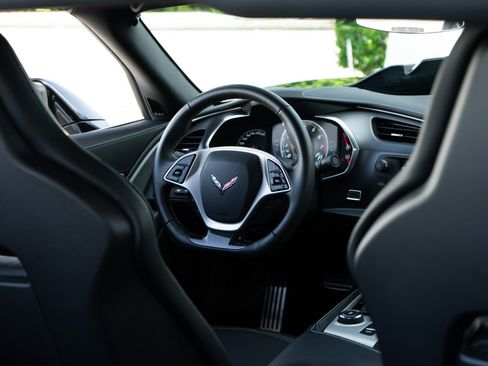 Used 2019 Chevrolet Corvette ZR1 RWD image 22