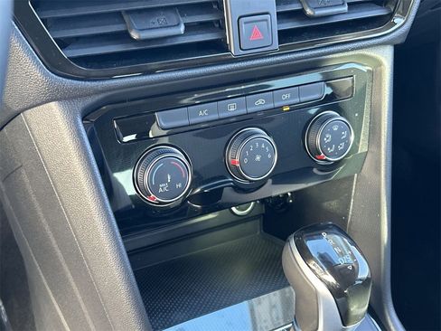 New 2026 Volkswagen Taos S image 23