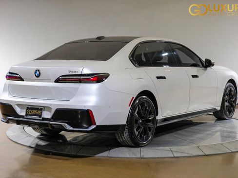 Used 2024 BMW 740i w/ Premium Package 2 image 12