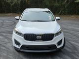 Used 2017 Kia Sorento LX w/ LX Convenience Package image 2