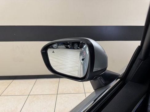 New 2026 Mitsubishi Outlander SEL image 18