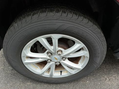 Used 2016 Chevrolet Equinox LT w/ Convenience Package AWD/4WD image 9