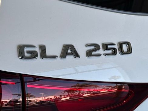 Certified 2026 Mercedes-Benz GLA 250 image 5