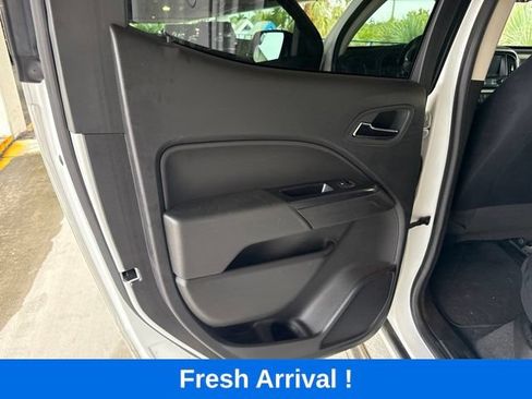 Used 2020 Chevrolet Colorado LT AWD/4WD image 11