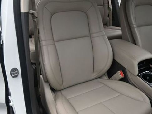 Used 2024 Lincoln Corsair AWD w/ Equipment Group 101A image 15