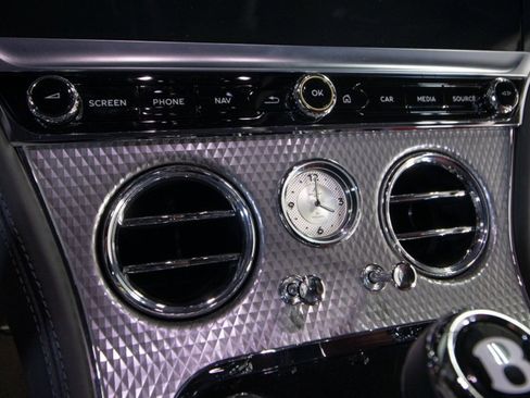 Used 2021 Bentley Continental GT Mulliner image 32