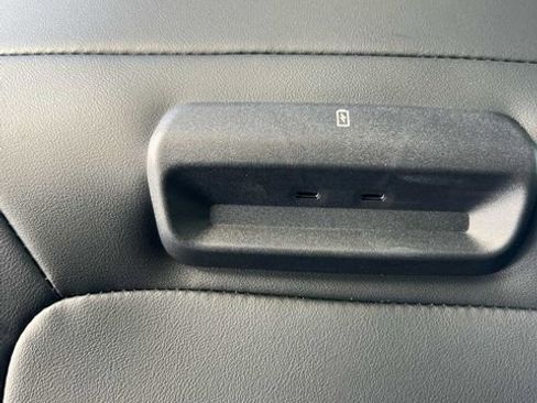 Used 2026 Ford Expedition Tremor AWD/4WD image 43