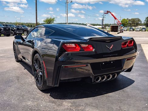 Used 2019 Chevrolet Corvette Stingray Coupe w/ 2LT Preferred Equipment Group RWD image 3