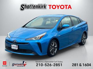 Used 2021 Toyota Prius XLE FWD video 1
