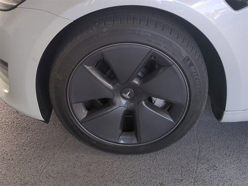 Used 2022 Tesla Model 3 Long Range image 11