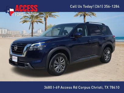 Used 2025 Nissan Pathfinder SV
