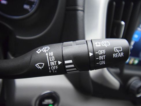 Used 2023 GMC Terrain SLT FWD image 37