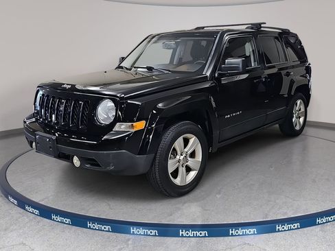 Used 2014 Jeep Patriot Latitude AWD/4WD image 1