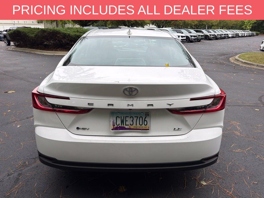 Used 2025 Toyota Camry LE FWD image 5