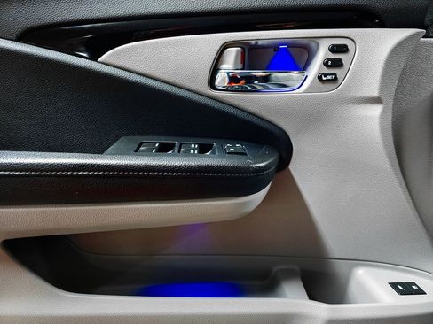 Used 2017 Honda Pilot Elite image 19