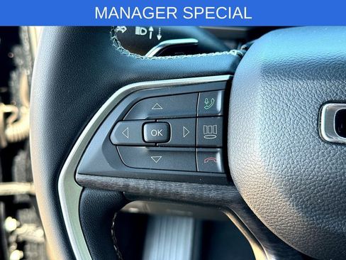 Used 2024 Jeep Grand Cherokee Limited 4xe AWD/4WD image 16