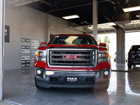 Used 2014 GMC Sierra 1500 SLE w/ Suspension Package, Off-Road RWD image 3