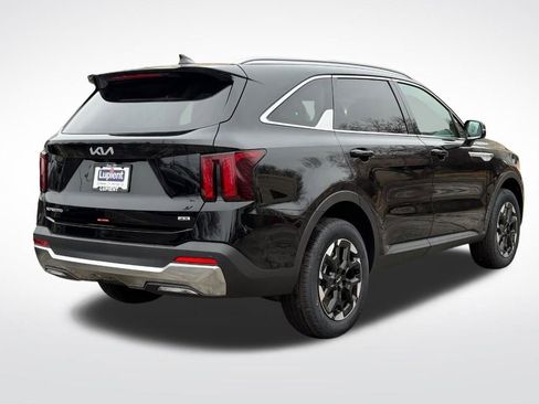 New 2026 Kia Sorento S w/ S Panoramic Sunroof Package image 3