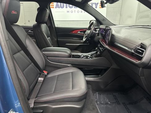 Used 2025 Chevrolet Traverse Z71 w/ Enhanced Driving Package AWD/4WD image 20