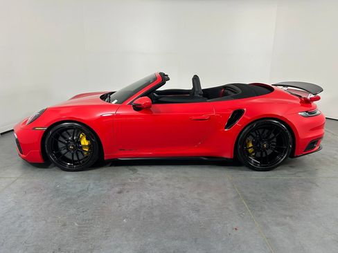 Certified 2025 Porsche 911 Turbo AWD/4WD image 28