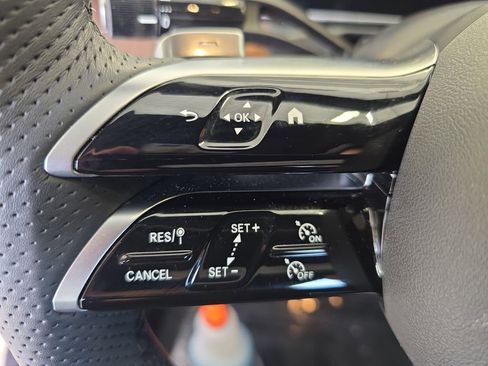 Certified 2025 Mercedes-Benz C 300 Sedan image 21