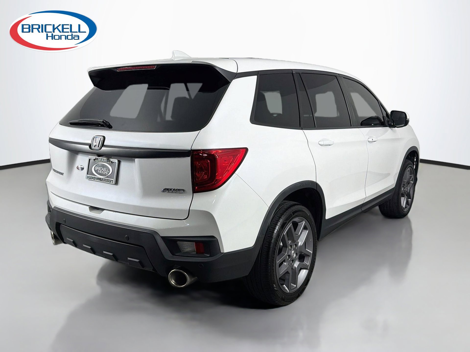 Used 2023 Honda Passport EX-L image 3