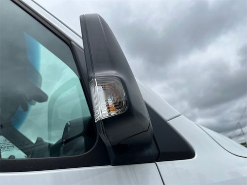 Used 2022 Mercedes-Benz Sprinter 2500 image 21