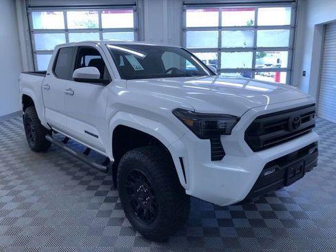 New 2026 Toyota Tacoma SR5 AWD/4WD image 7