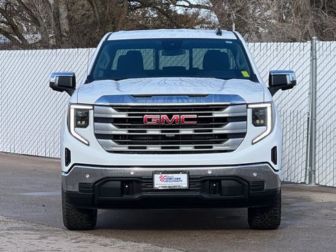New 2026 GMC Sierra 1500 SLE image 6