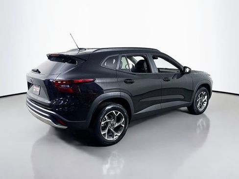 New 2026 Chevrolet Trax LT w/ Driver Confidence Package FWD image 6
