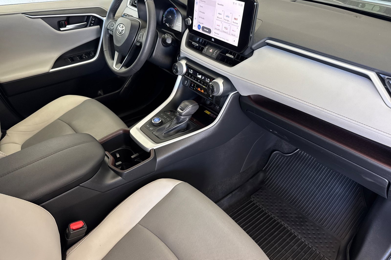 Used 2023 Toyota RAV4 Limited AWD/4WD image 15