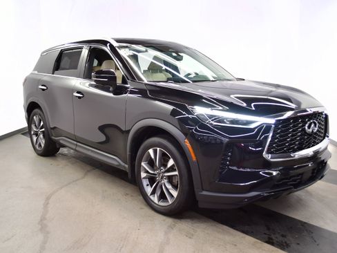Used 2023 INFINITI QX60 Luxe w/ Vision Package AWD/4WD image 2