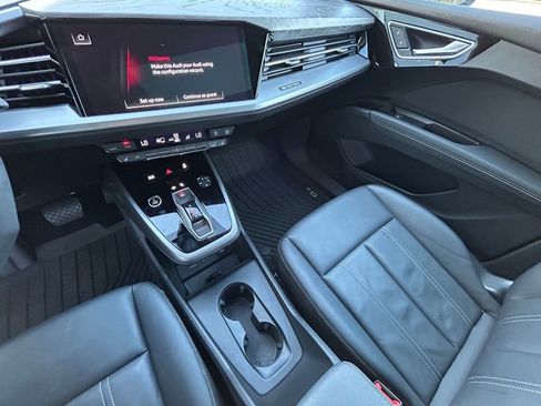 Used 2023 Audi Q4 e-tron Premium Plus w/ Premium Plus image 19