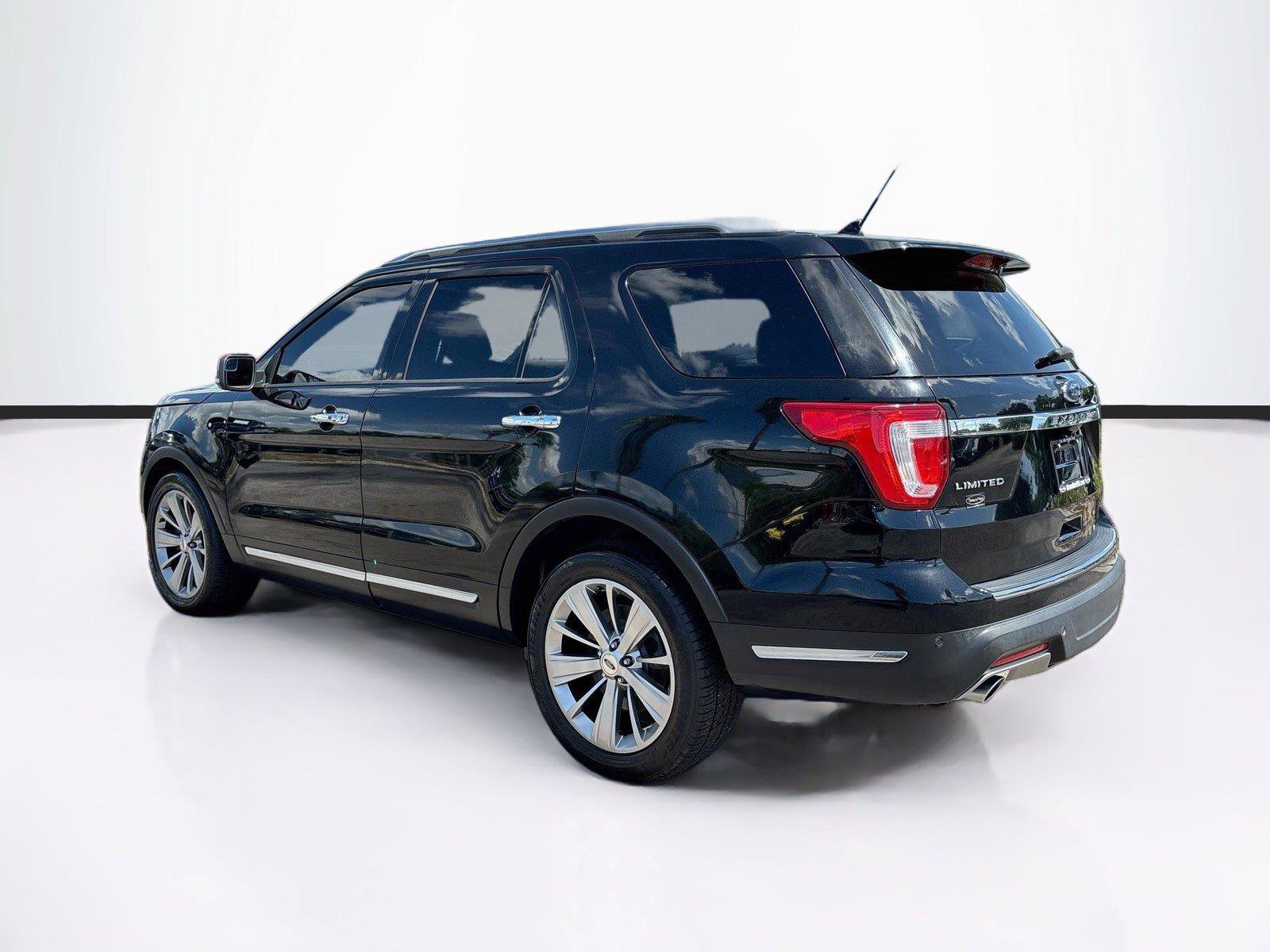 Used 2018 Ford Explorer Limited FWD image 5