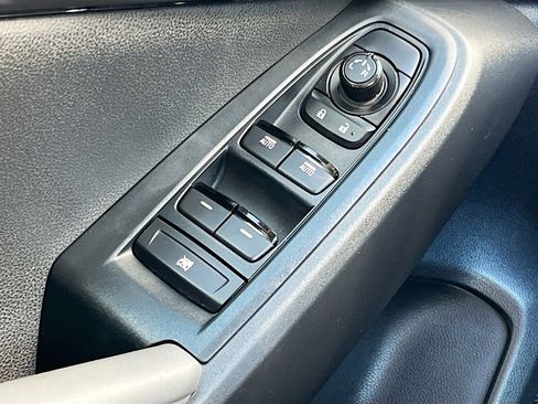 Used 2025 Subaru Impreza 2.0i AWD/4WD image 17