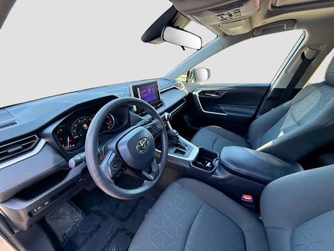 Used 2023 Toyota RAV4 XLE w/ Convenience Package FWD image 20