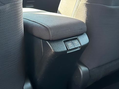 Used 2021 Toyota Prius Prime LE image 17