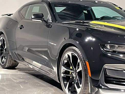 Used 2023 Chevrolet Camaro SS RWD image 16