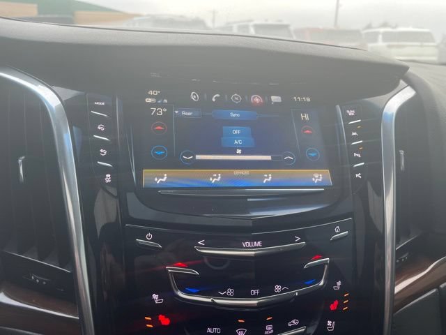 Used 2019 Cadillac Escalade ESV Luxury AWD/4WD image 43